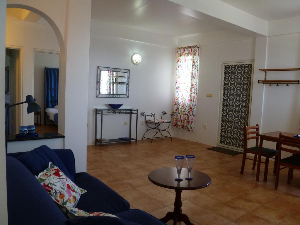 Caribbean Sea View Holiday Apartments Méro Szoba fotó